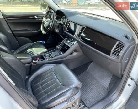 Белый Шкода Kodiaq, объемом двигателя 1.98 л и пробегом 106 тыс. км за 33500 $, фото 24 на Automoto.ua