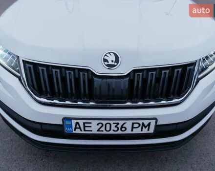 Білий Шкода Kodiaq, об'ємом двигуна 1.98 л та пробігом 100 тис. км за 34000 $, фото 7 на Automoto.ua