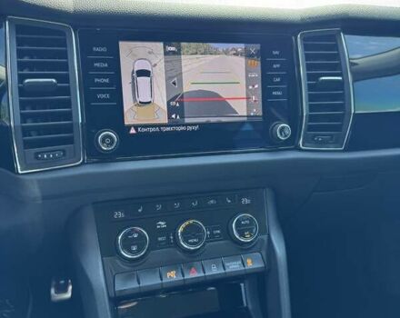 Белый Шкода Kodiaq, объемом двигателя 1.98 л и пробегом 104 тыс. км за 35300 $, фото 43 на Automoto.ua