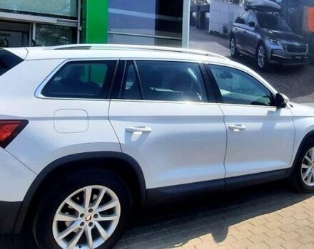 Белый Шкода Kodiaq, объемом двигателя 1.98 л и пробегом 90 тыс. км за 32000 $, фото 4 на Automoto.ua