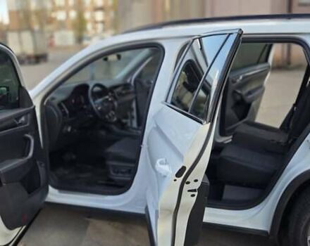 Белый Шкода Kodiaq, объемом двигателя 2 л и пробегом 200 тыс. км за 32000 $, фото 49 на Automoto.ua