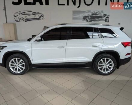 Белый Шкода Kodiaq, объемом двигателя 1.97 л и пробегом 80 тыс. км за 37500 $, фото 24 на Automoto.ua