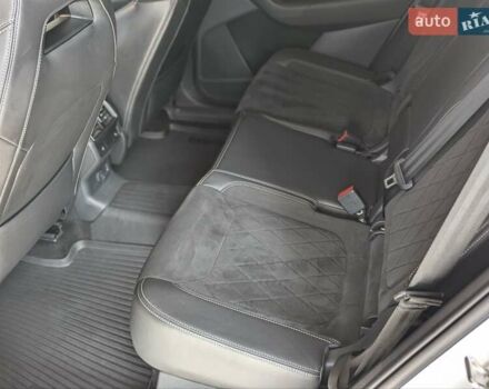 Белый Шкода Kodiaq, объемом двигателя 1.97 л и пробегом 80 тыс. км за 37500 $, фото 39 на Automoto.ua