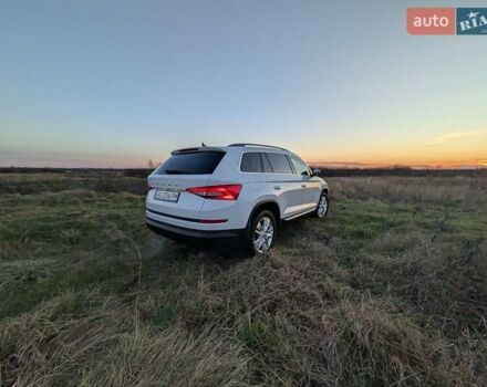 Белый Шкода Kodiaq, объемом двигателя 1.98 л и пробегом 100 тыс. км за 34000 $, фото 28 на Automoto.ua