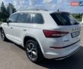 Белый Шкода Kodiaq, объемом двигателя 1.98 л и пробегом 102 тыс. км за 34700 $, фото 15 на Automoto.ua