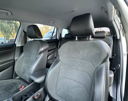 Белый Шкода Kodiaq, объемом двигателя 1.98 л и пробегом 57 тыс. км за 26500 $, фото 15 на Automoto.ua
