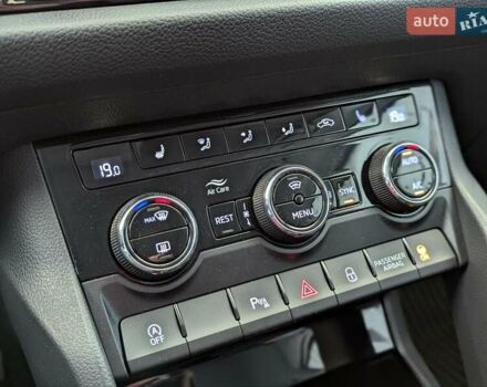 Белый Шкода Kodiaq, объемом двигателя 1.97 л и пробегом 80 тыс. км за 37500 $, фото 48 на Automoto.ua