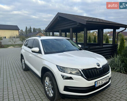 Белый Шкода Kodiaq, объемом двигателя 1.8 л и пробегом 39 тыс. км за 33900 $, фото 1 на Automoto.ua