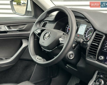 Белый Шкода Kodiaq, объемом двигателя 2 л и пробегом 199 тыс. км за 26750 $, фото 61 на Automoto.ua