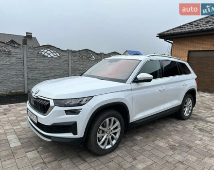Белый Шкода Kodiaq, объемом двигателя 1.97 л и пробегом 41 тыс. км за 35900 $, фото 1 на Automoto.ua