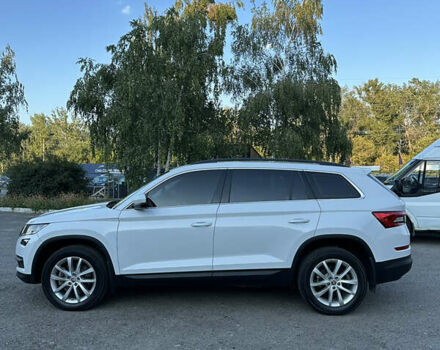 Белый Шкода Kodiaq, объемом двигателя 1.98 л и пробегом 57 тыс. км за 26500 $, фото 2 на Automoto.ua