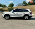 Белый Шкода Kodiaq, объемом двигателя 1.98 л и пробегом 235 тыс. км за 21111 $, фото 5 на Automoto.ua