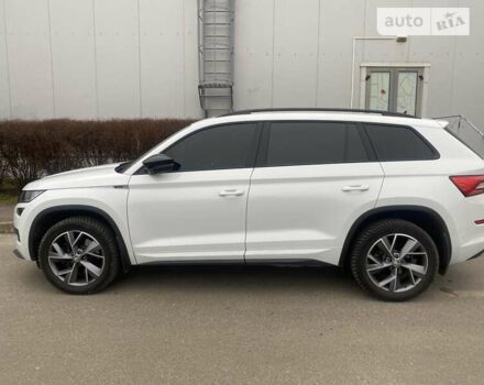 Белый Шкода Kodiaq, объемом двигателя 1.98 л и пробегом 66 тыс. км за 36600 $, фото 28 на Automoto.ua