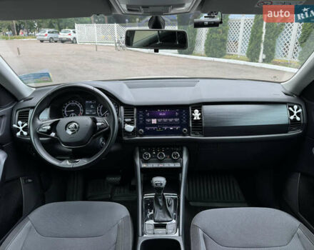 Белый Шкода Kodiaq, объемом двигателя 2 л и пробегом 94 тыс. км за 33900 $, фото 13 на Automoto.ua