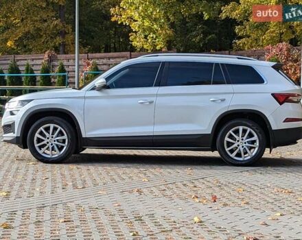 Белый Шкода Kodiaq, объемом двигателя 1.97 л и пробегом 80 тыс. км за 37500 $, фото 12 на Automoto.ua