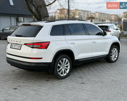 Білий Шкода Kodiaq, об'ємом двигуна 1.98 л та пробігом 197 тис. км за 22999 $, фото 4 на Automoto.ua