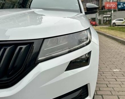 Белый Шкода Kodiaq, объемом двигателя 1.98 л и пробегом 70 тыс. км за 33900 $, фото 23 на Automoto.ua