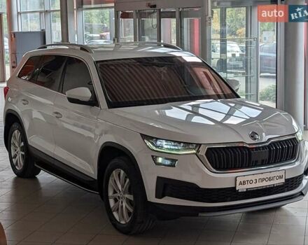 Белый Шкода Kodiaq, объемом двигателя 1.97 л и пробегом 80 тыс. км за 37500 $, фото 19 на Automoto.ua