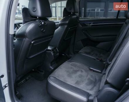 Білий Шкода Kodiaq, об'ємом двигуна 1.98 л та пробігом 100 тис. км за 34000 $, фото 24 на Automoto.ua