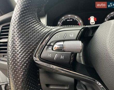 Білий Шкода Kodiaq, об'ємом двигуна 1.98 л та пробігом 70 тис. км за 33700 $, фото 57 на Automoto.ua