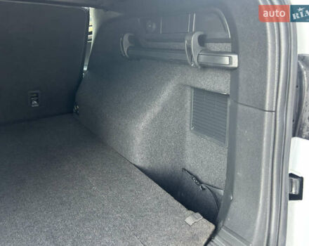 Білий Шкода Kodiaq, об'ємом двигуна 1.98 л та пробігом 57 тис. км за 29500 $, фото 27 на Automoto.ua