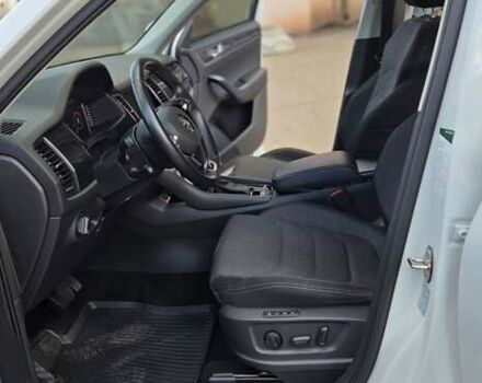 Белый Шкода Kodiaq, объемом двигателя 2 л и пробегом 200 тыс. км за 32000 $, фото 55 на Automoto.ua