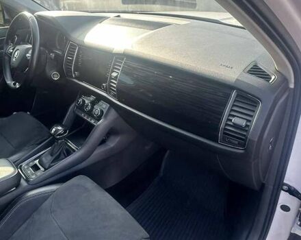 Білий Шкода Kodiaq, об'ємом двигуна 1.98 л та пробігом 195 тис. км за 23800 $, фото 7 на Automoto.ua