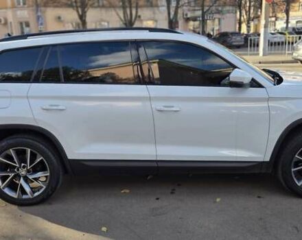 Белый Шкода Kodiaq, объемом двигателя 2 л и пробегом 200 тыс. км за 32000 $, фото 7 на Automoto.ua