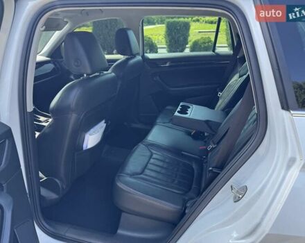 Белый Шкода Kodiaq, объемом двигателя 1.98 л и пробегом 104 тыс. км за 35300 $, фото 20 на Automoto.ua