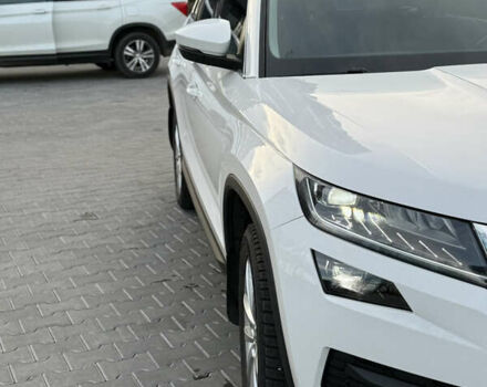 Білий Шкода Kodiaq, об'ємом двигуна 1.98 л та пробігом 197 тис. км за 22999 $, фото 11 на Automoto.ua