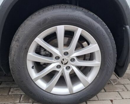 Білий Шкода Kodiaq, об'ємом двигуна 2 л та пробігом 242 тис. км за 22000 $, фото 16 на Automoto.ua