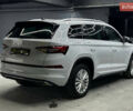 Шкода Kodiaq 2021 у Чернівцях на Automoto.ua Білий Шкода Kodiaq, об'ємом двигуна 1.97 л та пробігом 185 тис. км за 38000 $, фото 5 на Automoto.ua