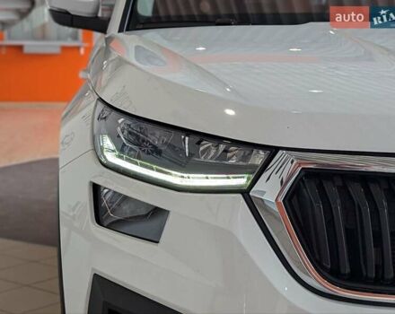 Белый Шкода Kodiaq, объемом двигателя 1.97 л и пробегом 80 тыс. км за 37500 $, фото 35 на Automoto.ua