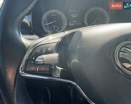 Белый Шкода Kodiaq, объемом двигателя 1.98 л и пробегом 104 тыс. км за 35300 $, фото 40 на Automoto.ua