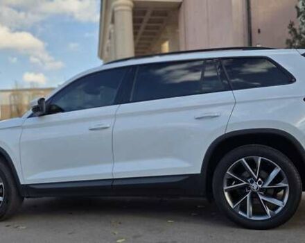 Белый Шкода Kodiaq, объемом двигателя 2 л и пробегом 200 тыс. км за 32000 $, фото 18 на Automoto.ua