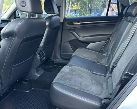 Белый Шкода Kodiaq, объемом двигателя 1.98 л и пробегом 57 тыс. км за 26500 $, фото 9 на Automoto.ua