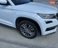 Белый Шкода Kodiaq, объемом двигателя 1.98 л и пробегом 104 тыс. км за 35300 $, фото 4 на Automoto.ua