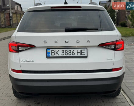 Білий Шкода Kodiaq, об'ємом двигуна 1.98 л та пробігом 192 тис. км за 24900 $, фото 6 на Automoto.ua