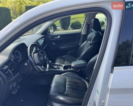 Белый Шкода Kodiaq, объемом двигателя 1.98 л и пробегом 104 тыс. км за 35300 $, фото 16 на Automoto.ua