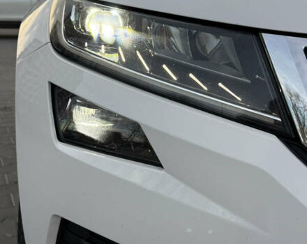 Білий Шкода Kodiaq, об'ємом двигуна 1.98 л та пробігом 197 тис. км за 22999 $, фото 26 на Automoto.ua