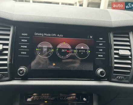 Білий Шкода Kodiaq, об'ємом двигуна 1.98 л та пробігом 70 тис. км за 33700 $, фото 67 на Automoto.ua