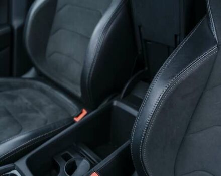 Білий Шкода Kodiaq, об'ємом двигуна 1.98 л та пробігом 100 тис. км за 34000 $, фото 44 на Automoto.ua