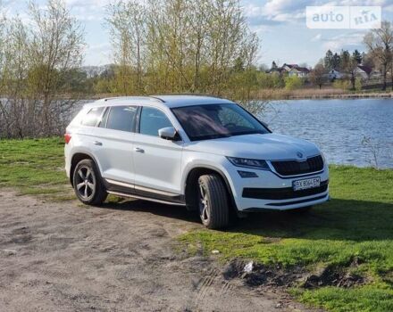 Белый Шкода Kodiaq, объемом двигателя 1.97 л и пробегом 19 тыс. км за 44000 $, фото 4 на Automoto.ua