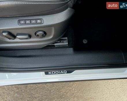 Белый Шкода Kodiaq, объемом двигателя 1.98 л и пробегом 113 тыс. км за 37300 $, фото 49 на Automoto.ua