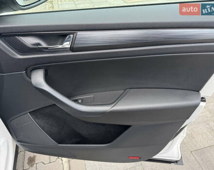 Білий Шкода Kodiaq, об'ємом двигуна 1.98 л та пробігом 192 тис. км за 24900 $, фото 30 на Automoto.ua