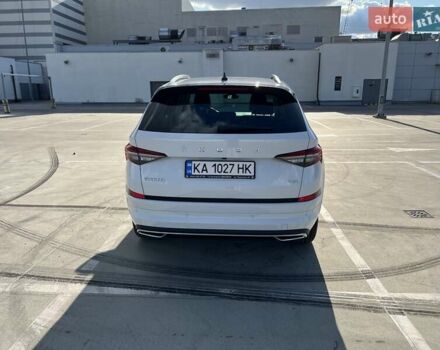 Белый Шкода Kodiaq, объемом двигателя 1.98 л и пробегом 77 тыс. км за 38900 $, фото 4 на Automoto.ua