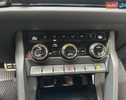 Белый Шкода Kodiaq, объемом двигателя 1.98 л и пробегом 70 тыс. км за 33900 $, фото 53 на Automoto.ua