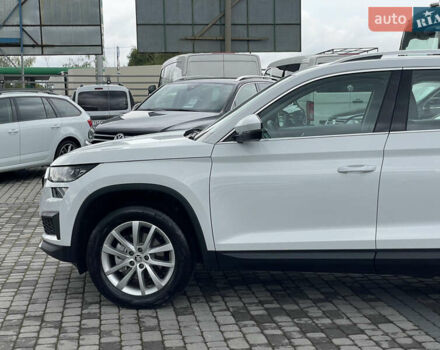 Белый Шкода Kodiaq, объемом двигателя 1.97 л и пробегом 29 тыс. км за 33600 $, фото 12 на Automoto.ua