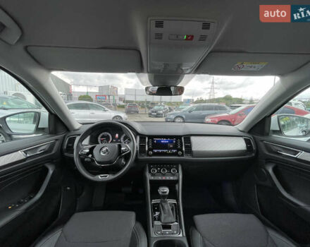 Белый Шкода Kodiaq, объемом двигателя 1.97 л и пробегом 29 тыс. км за 33600 $, фото 21 на Automoto.ua