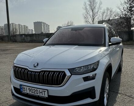 Білий Шкода Kodiaq, об'ємом двигуна 2 л та пробігом 9 тис. км за 43900 $, фото 2 на Automoto.ua